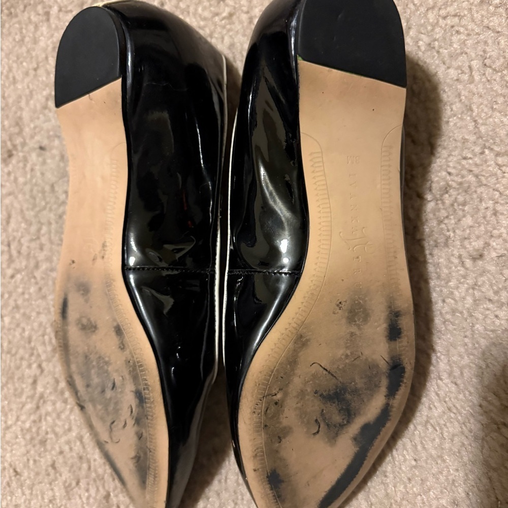 Elegant Black and White Patent Women's Shoes - Picture 3 of 3